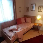 Tadina *